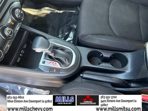 Used 2020 Kia Forte LXS FWD image 16