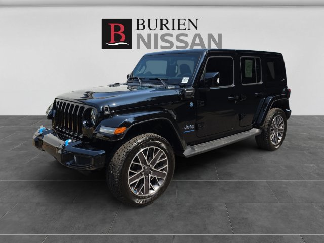 Used 2023 Jeep Wrangler Unlimited Sahara AWD/4WD image 1