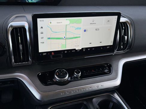 New 2025 Ford Expedition Platinum w/ Driver's Package image 48