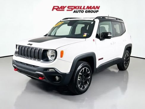 Used 2023 Jeep Renegade Trailhawk image 3