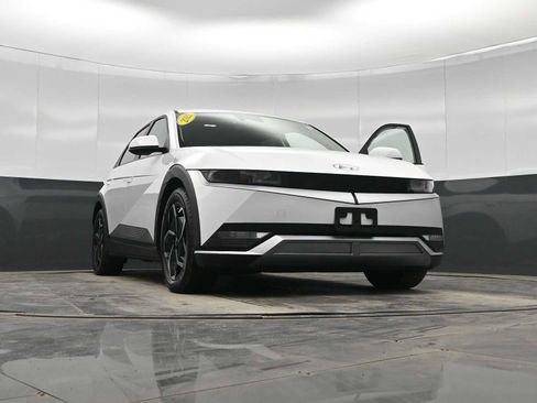 Used 2022 Hyundai Ioniq 5 SE w/ Cargo Package image 30