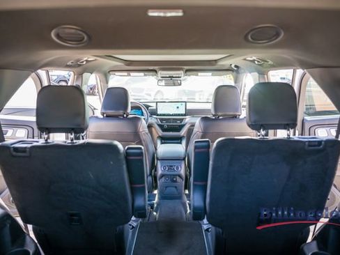 Used 2025 Ford Explorer ST image 16