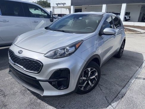 Used 2020 Kia Sportage LX image 1