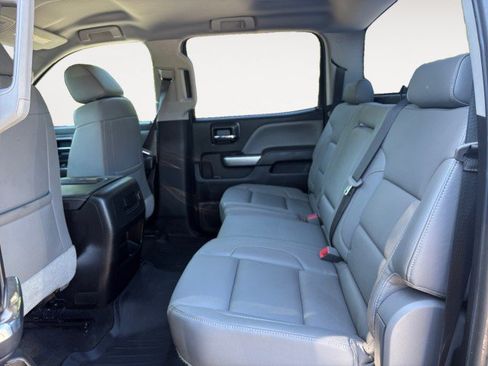 Used 2018 GMC Sierra 2500 SLT w/ Duramax Plus Package AWD/4WD image 10