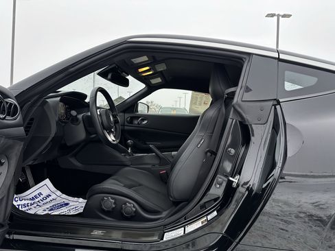 Used 2025 Nissan Z Performance w/ Floor Mat Package image 18