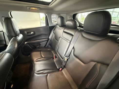 Used 2018 Jeep Compass Limited AWD/4WD image 18