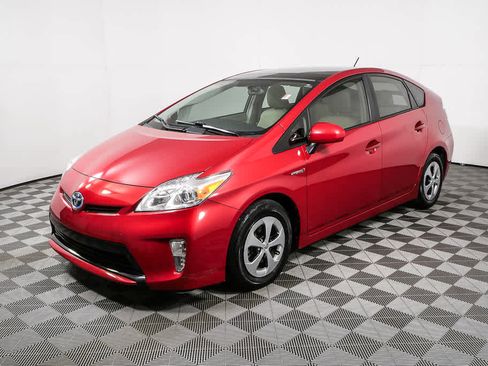 Used 2014 Toyota Prius Three w/ Solar Roof Package FWD image 24