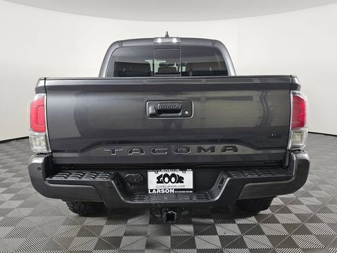 Used 2021 Toyota Tacoma TRD Off-Road image 4