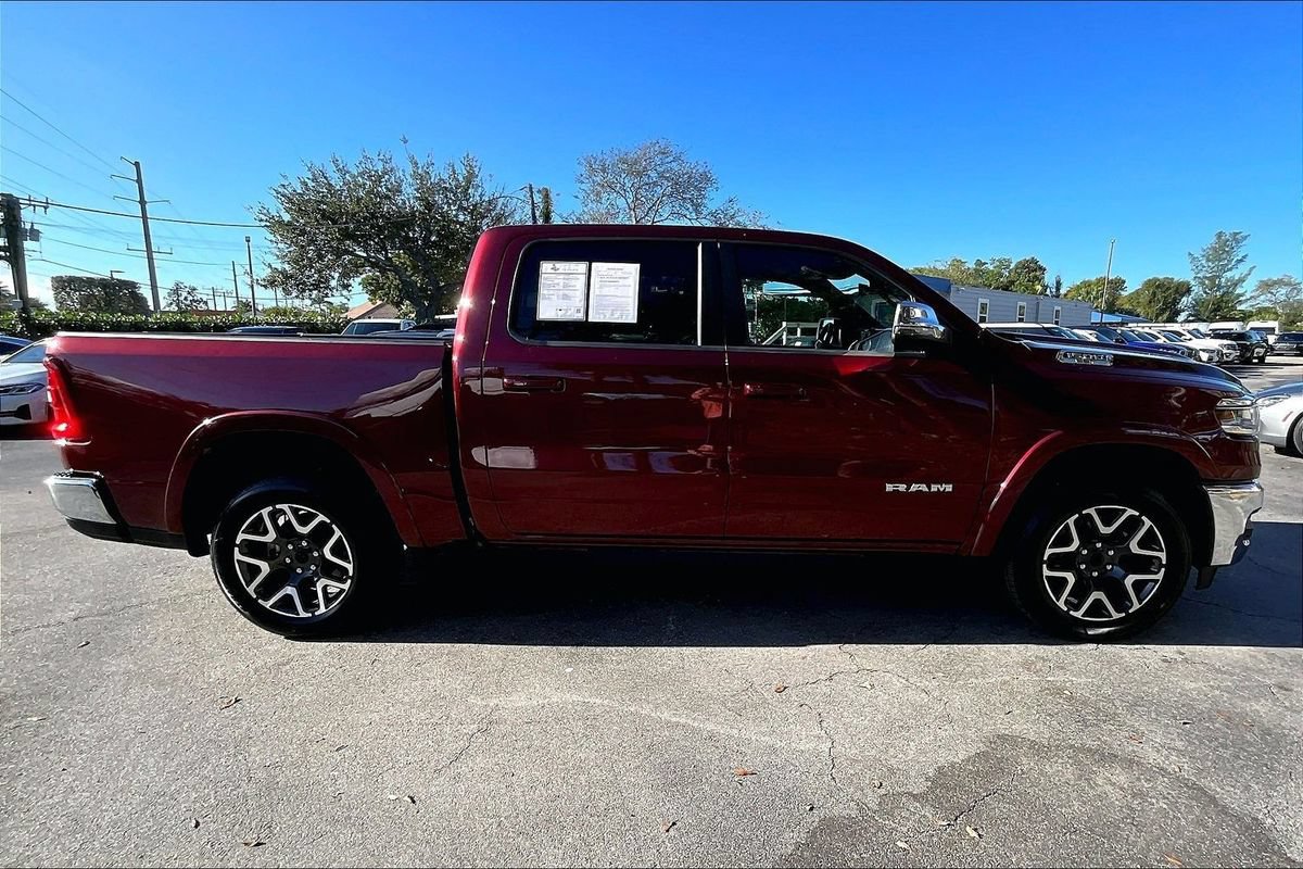 Used 2025 RAM 1500 Laramie AWD/4WD image 32