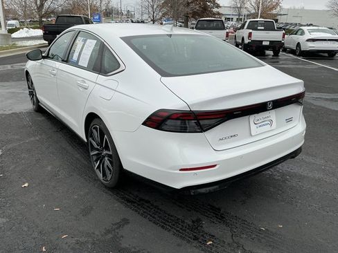 Used 2025 Honda Accord Touring image 8