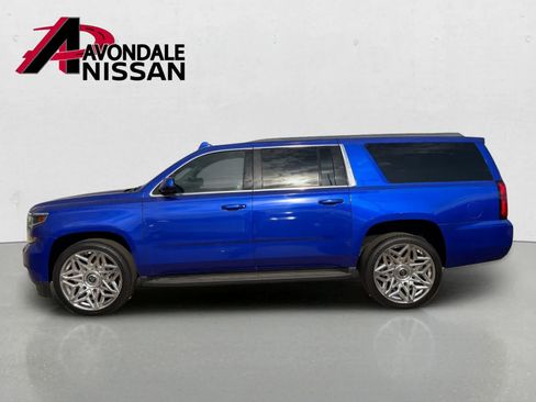 Used 2017 Chevrolet Suburban LS AWD/4WD image 2
