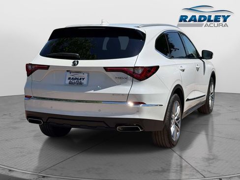 Used 2024 Acura MDX SH-AWD w/ Advance Package image 6