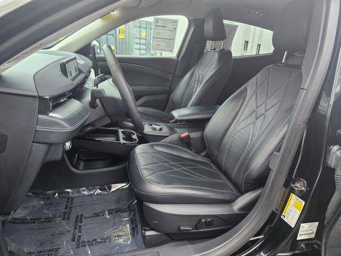 Certified 2021 Ford Mustang Mach-E Select w/ Comfort/Appearance Package image 18