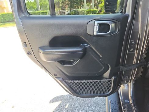 Used 2021 Jeep Wrangler Unlimited Sport w/ LED Headlamp & Fog Lamp Group AWD/4WD image 9