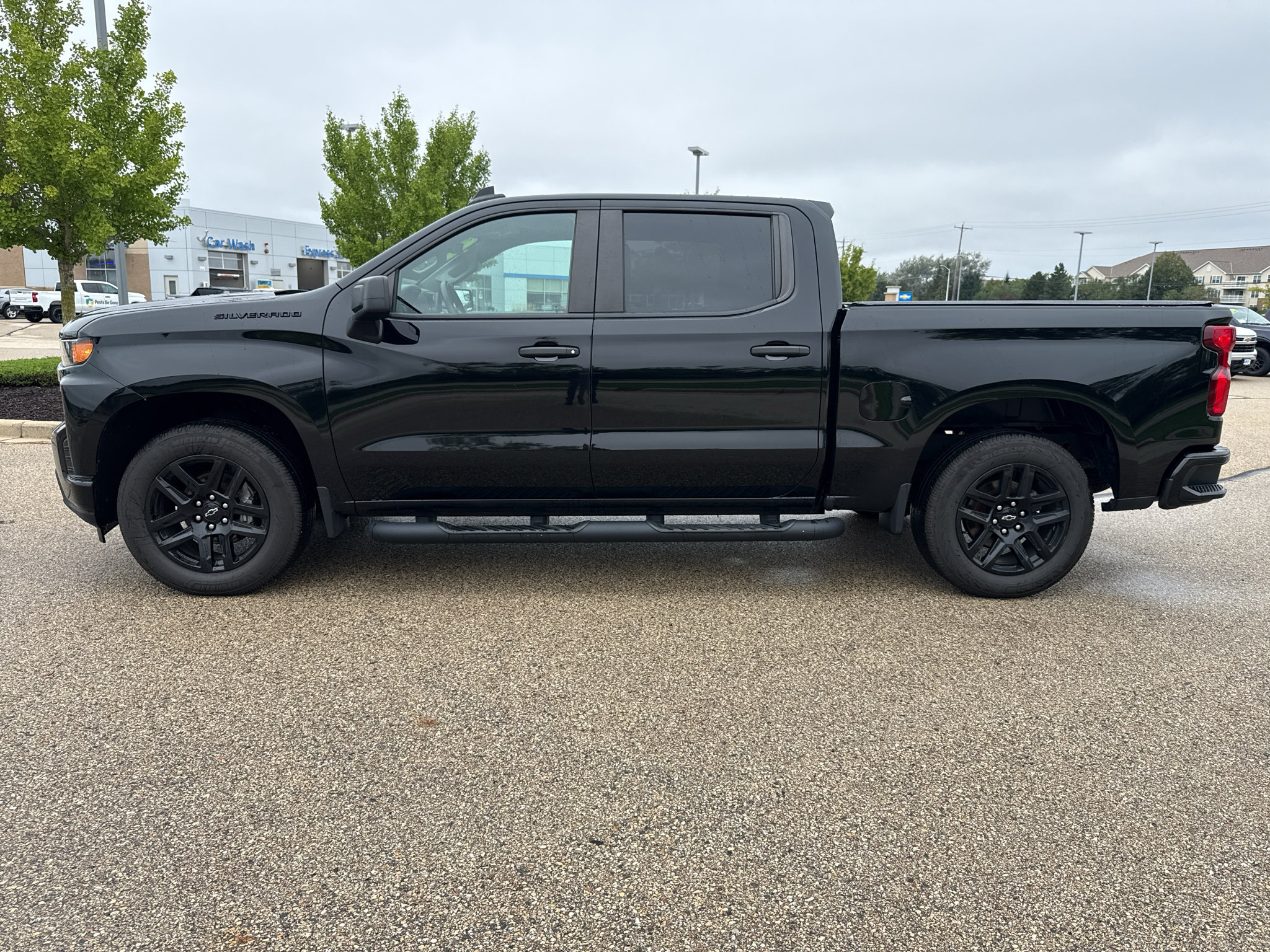 Used 2021 Chevrolet Silverado 1500 Custom w/ Rally Edition AWD/4WD image 2