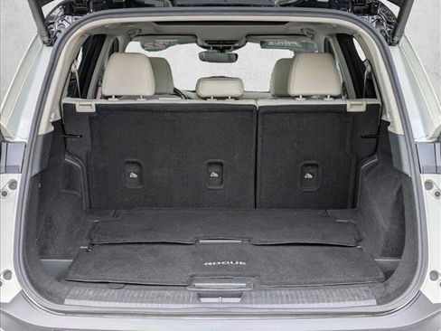 Used 2022 Nissan Rogue SL image 6