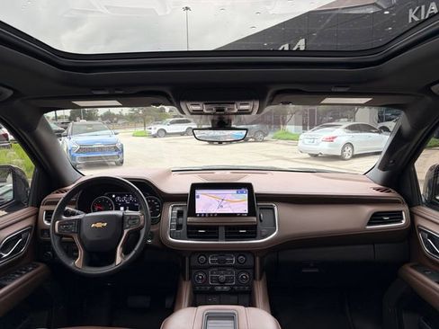 Used 2021 Chevrolet Tahoe High Country w/ Premium Package AWD/4WD image 19