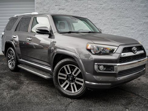 Used 2016 Toyota 4Runner Limited image 9