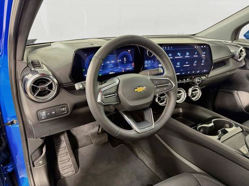 Used 2024 Chevrolet Blazer EV LT AWD/4WD image 16