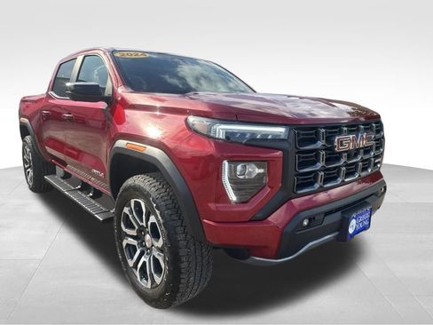 Used 2024 GMC Canyon AT4 w/ Technology Package AWD/4WD image 10