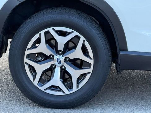 Used 2022 Subaru Forester Premium image 7