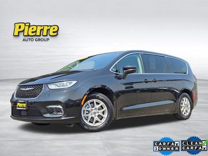 Used 2023 Chrysler Pacifica Touring-L