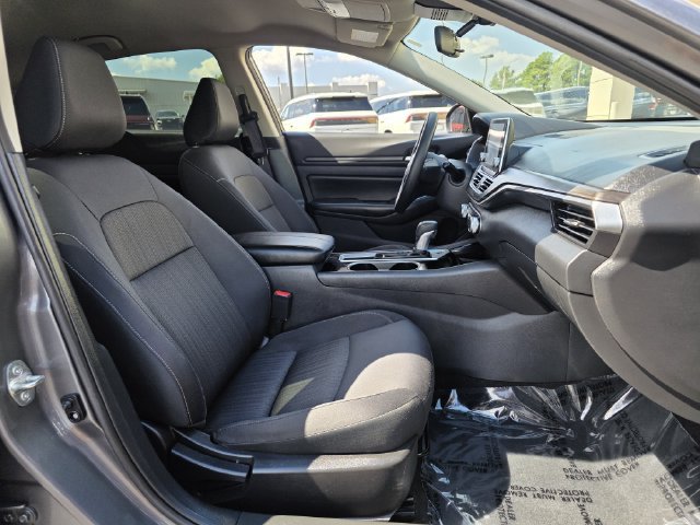 Used 2024 Nissan Altima 2.5 SV FWD image 27