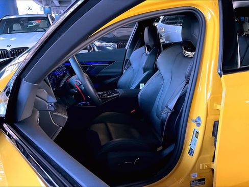 Used 2025 BMW M5 Touring image 7