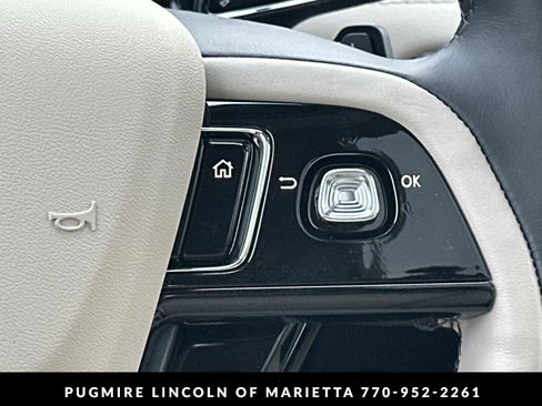 New 2026 Lincoln Corsair Reserve w/ Rear Removable Package Tray AWD/4WD image 26