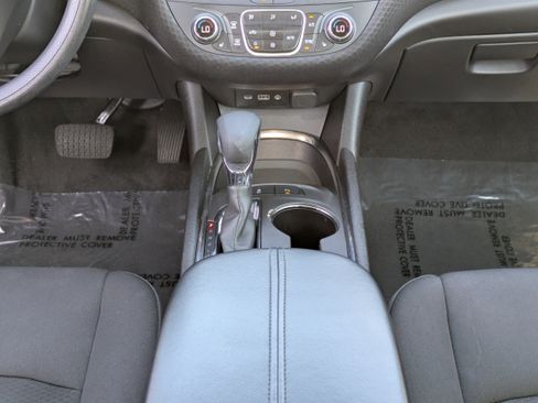 Used 2024 Chevrolet Malibu LT image 19