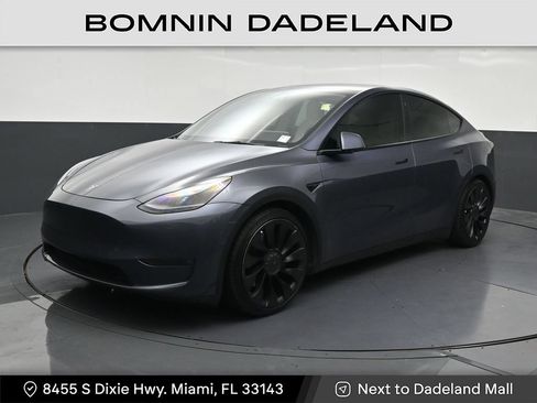 Used 2022 Tesla Model Y Performance AWD/4WD image 1
