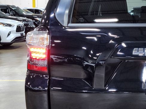 Used 2019 Toyota 4Runner SR5 Premium AWD/4WD image 21