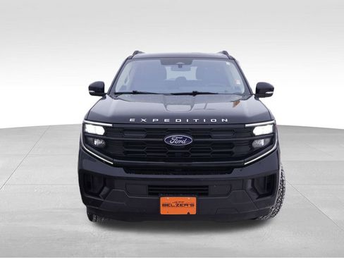 Certified 2025 Ford Expedition Active image 13