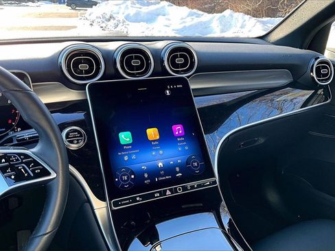 Used 2026 Mercedes-Benz GLC 300 4MATIC image 6