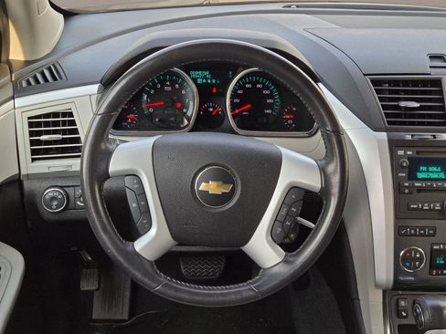 Used 2012 Chevrolet Traverse LTZ FWD image 20
