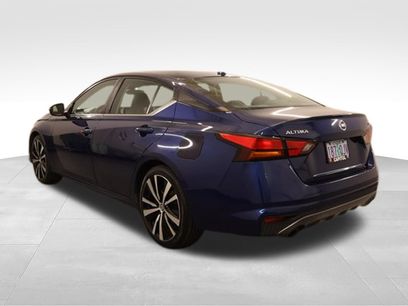 Used 2022 Nissan Altima 2.5 SR
