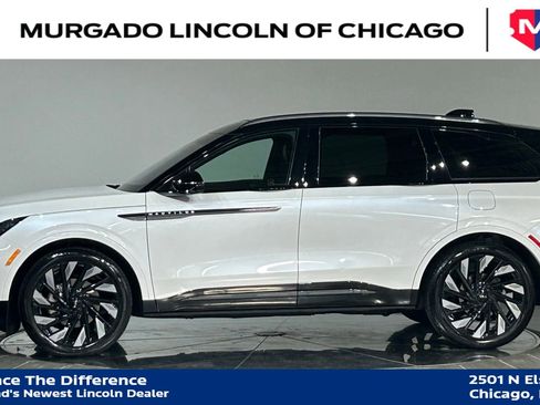 Used 2024 Lincoln Nautilus Reserve w/ Equipment Group 202A AWD/4WD image 5