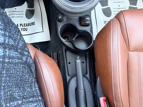 Used 2016 FIAT 500 Lounge image 23