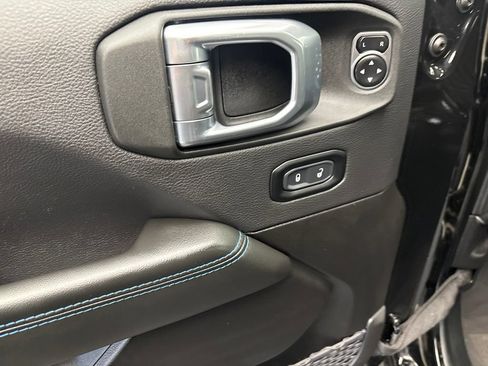 Used 2024 Jeep Wrangler High Altitude AWD/4WD image 5