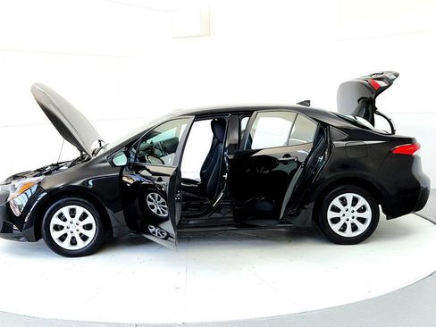 Used 2024 Toyota Corolla LE FWD image 10