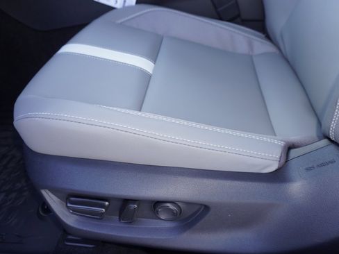 New 2026 Toyota Camry SE image 9