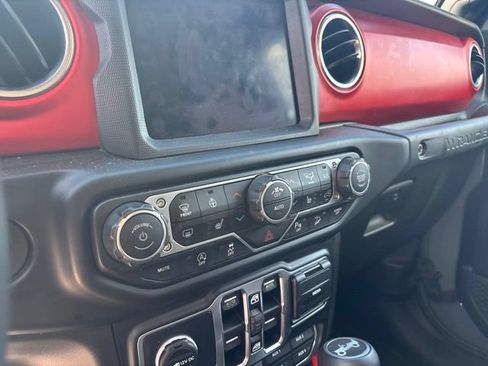Certified 2019 Jeep Wrangler Unlimited Rubicon AWD/4WD image 7