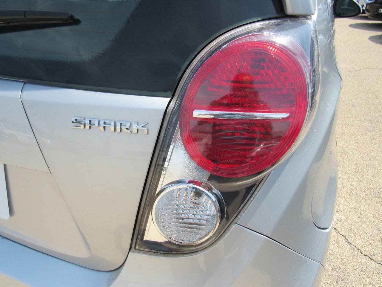 Used 2015 Chevrolet Spark LS FWD image 28