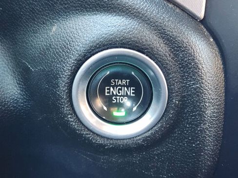 Used 2022 GMC Sierra 2500 SLE w/ SLE Convenience Package image 26