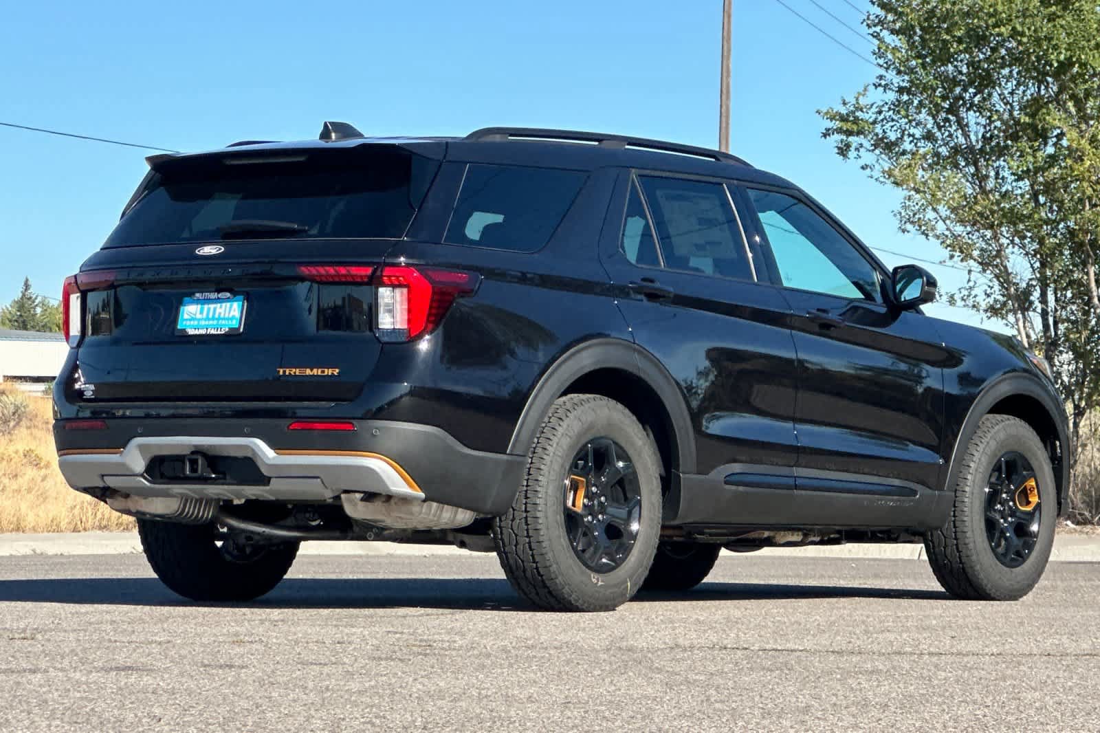 New 2027 Ford Explorer Tremor AWD/4WD image 2