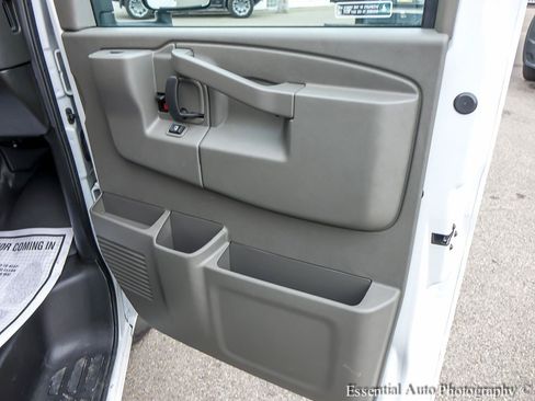 Used 2023 GMC Savana 3500 w/ Power Convenience Package RWD image 17