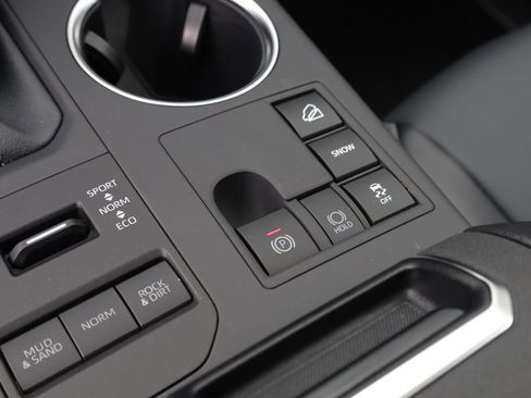 New 2026 Toyota Highlander XLE AWD/4WD image 10