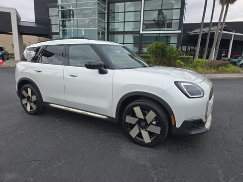 New 2026 MINI Cooper Countryman S image 2