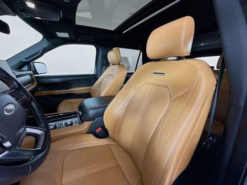 Used 2023 Ford Expedition Max Platinum image 21