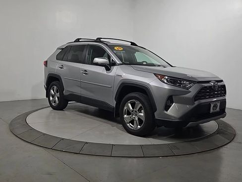 Used 2020 Toyota RAV4 Limited image 8